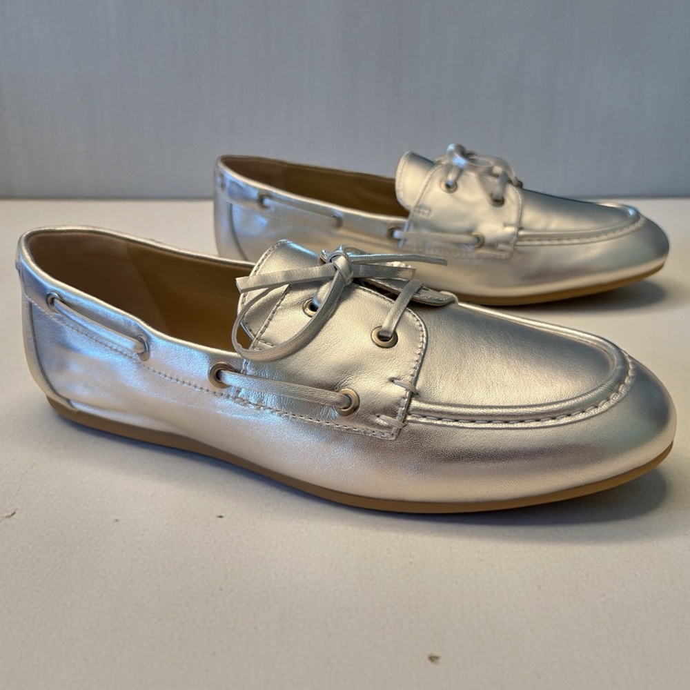 Stuart Weitzman Metallic Silver Flats - Picture 3 of 5